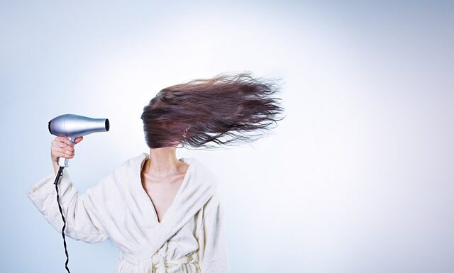 Ile trwa zabieg przedłużania włosów?